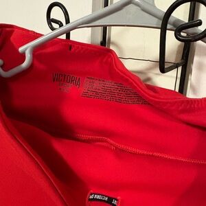Victoria Sport Red Athletic leggings